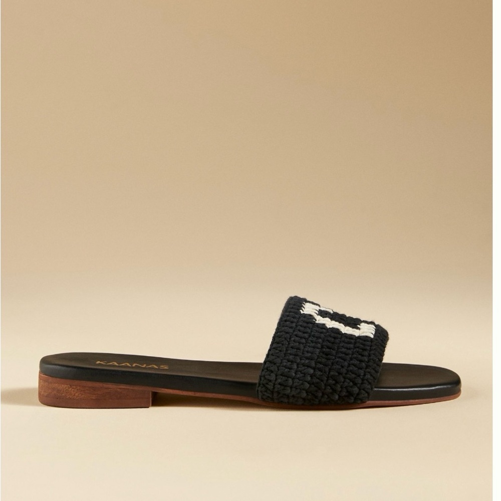 Kaanas CIao Handwoven Crochet Sandals - Picture 2 of 3